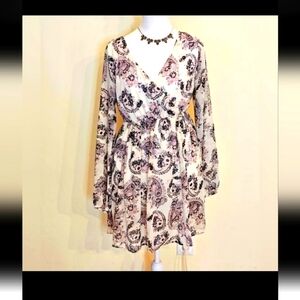 CHARLOTTE RUSSE floral paisley print dress in cream, pink and gray